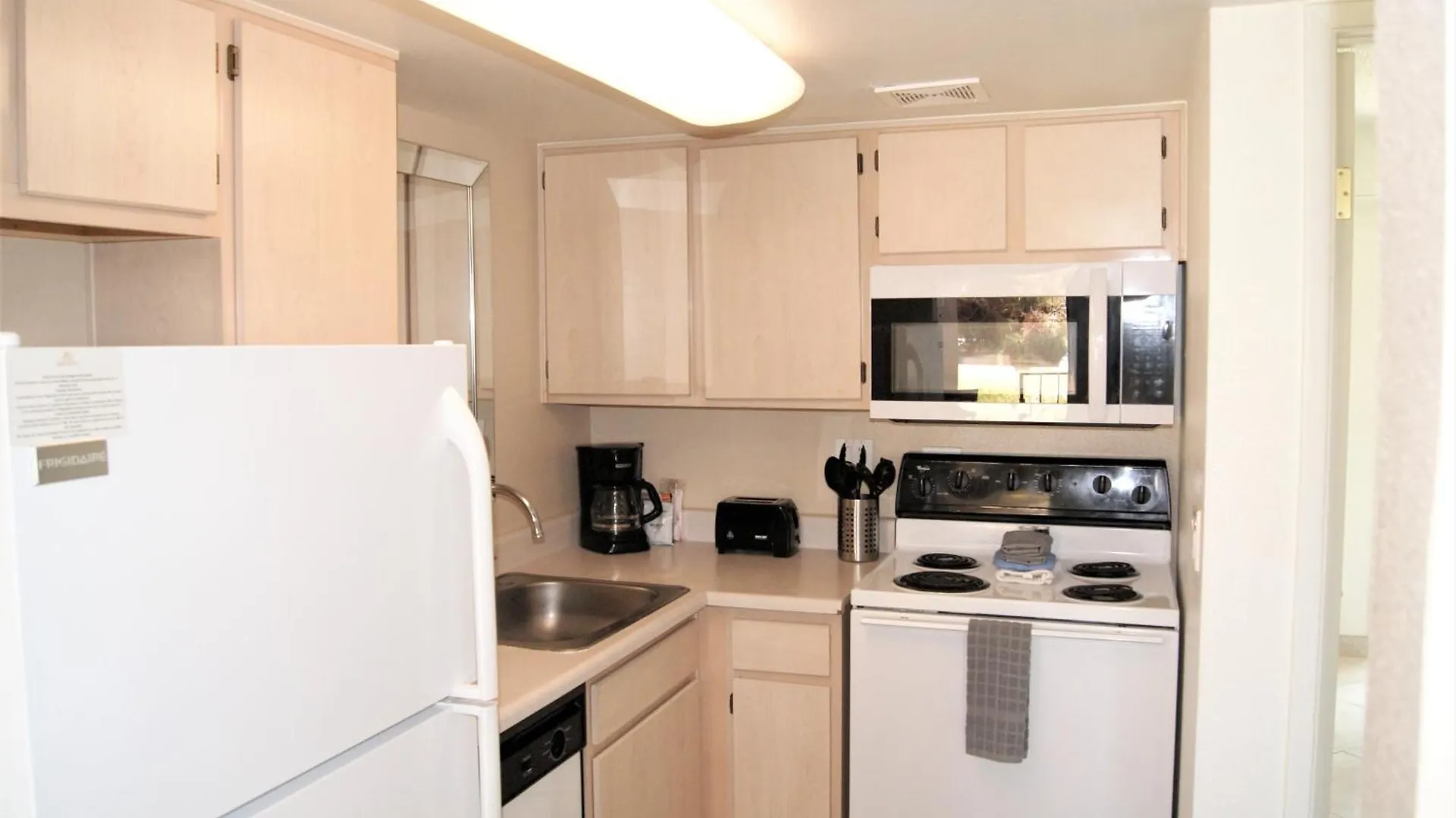 232 Fully Furnished 1Br Suite-Prime Location Скоттсдейл США